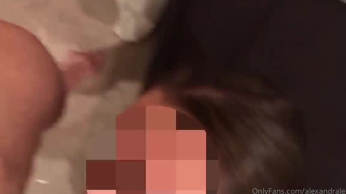 alexandralexilee-20-06-2020-449853159-so-last-night-was-fun-fff-mayb-drank-a-lil-too-much-but-what-s-a-good-fan-fuck-without