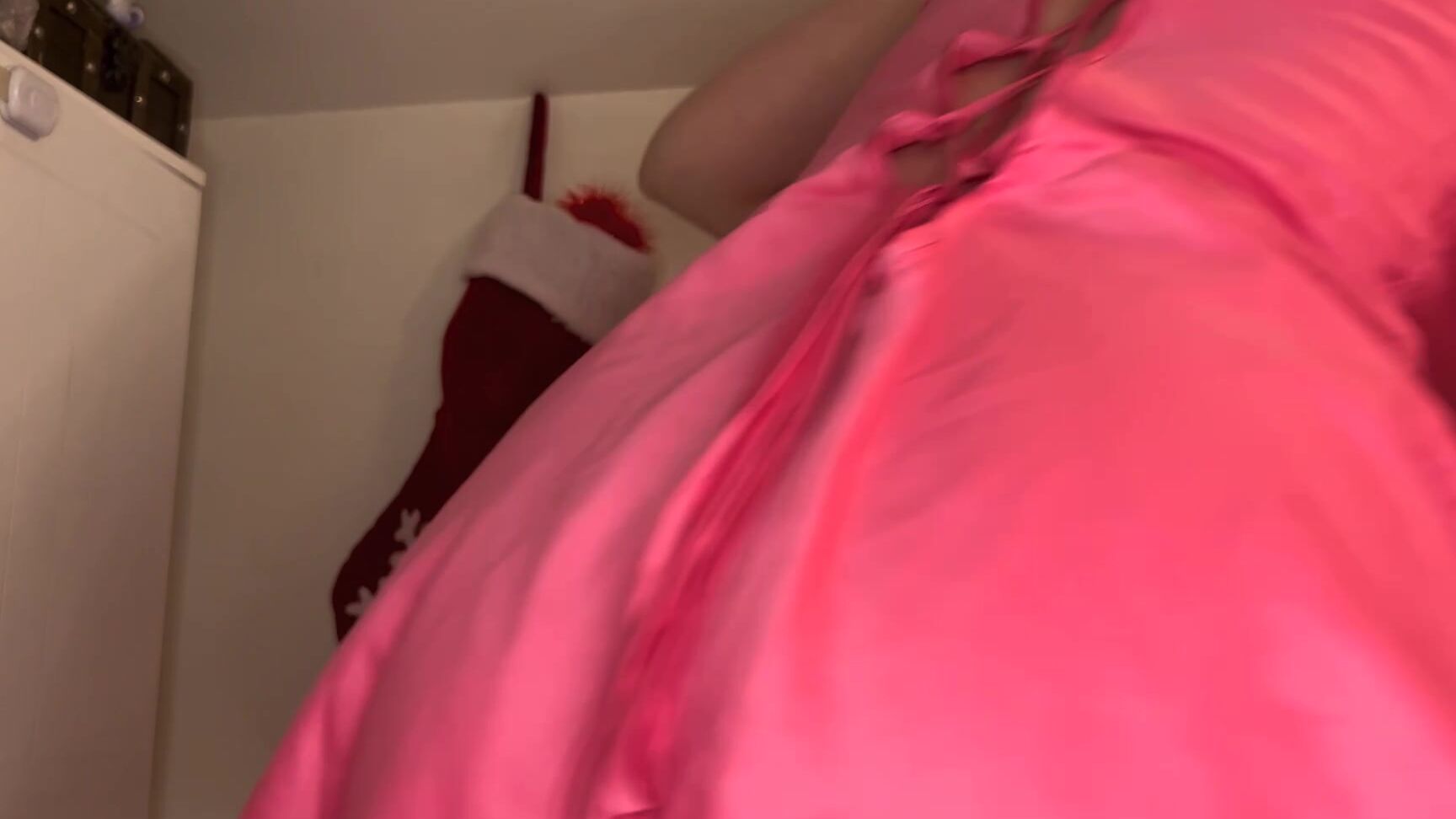 "LongHairLuna" barely legal, cheating wife, daddys girl, older man / younger women, taboo Daddy Cheats W Daughter Christmas manyvids