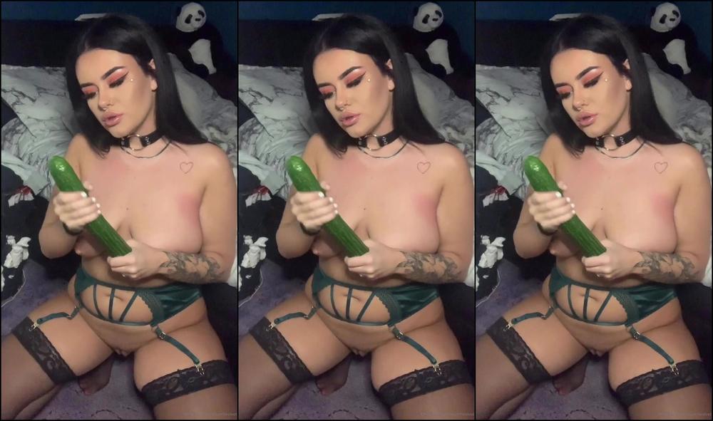Niamhvelvet Who Knew A Cucumber Could Feel So Fucking Good