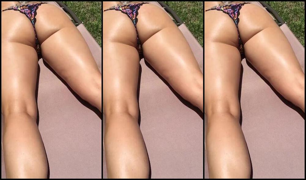 Temptress Raven Eve Aka Evetemptress Onlyfans About My Feet Ass Legs And Body In A Bikini Though