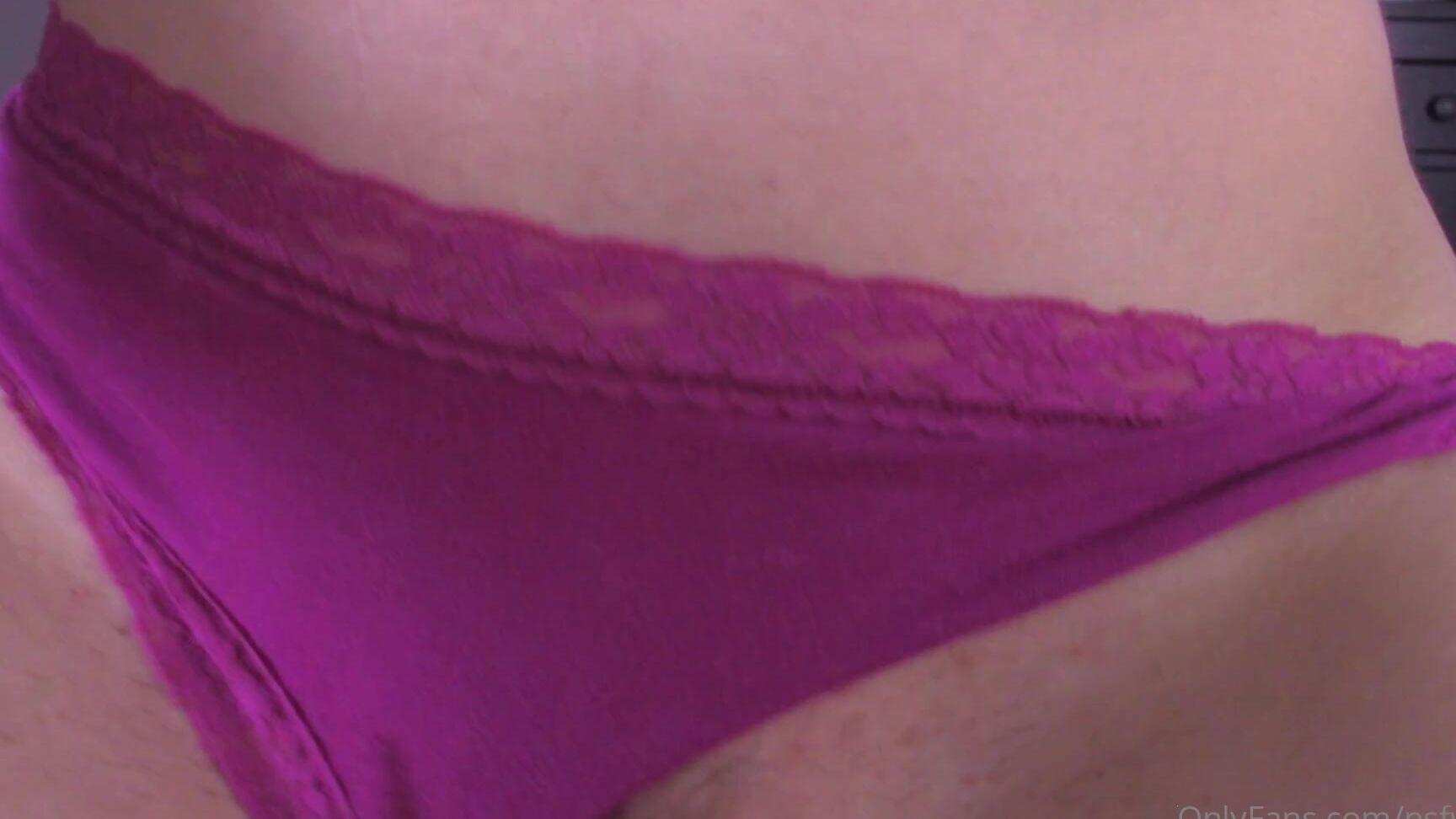 nsfwleia-05-09-2021-2212717693-i-want-your-baby-remaster