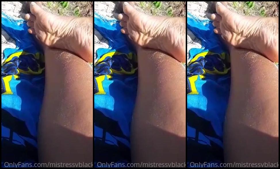 Mistress V Black Nicknamed Mistressvblack Onlyfans Dia De Praia E Muito Suor Sua Obrigao Limpar Tudo Com A Lngua E Agradecer Beach Day And A Lot