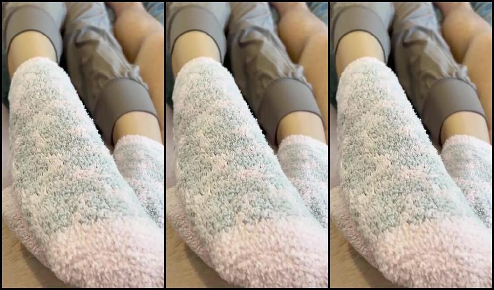 Brooke Jones Nicknamed Myposedtoesvip Onlyfans Fuzzy Sock Lovers This One Is For You Would You Love My Soft Fuzzy Socks Stroking Your Cock Or 1