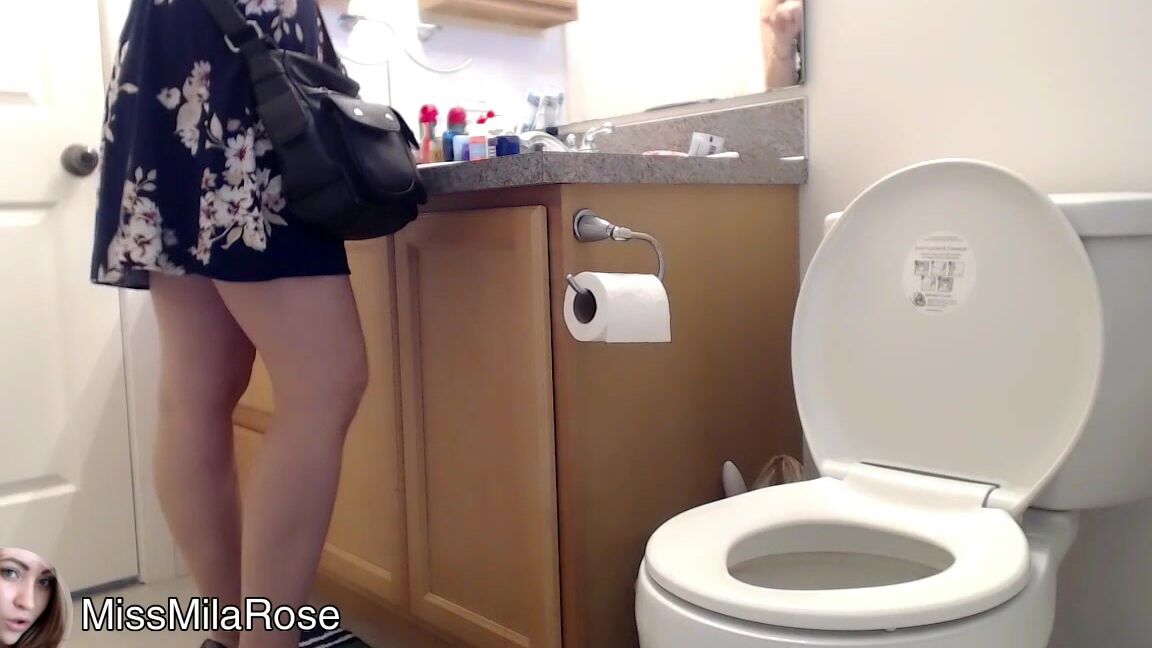 Missmilarose Bathroom Hidden Camera