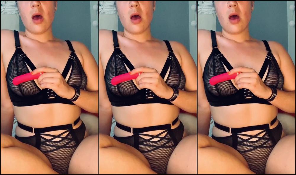 Bunny and The Beast_Sexy-nipple-playorgasm-edging