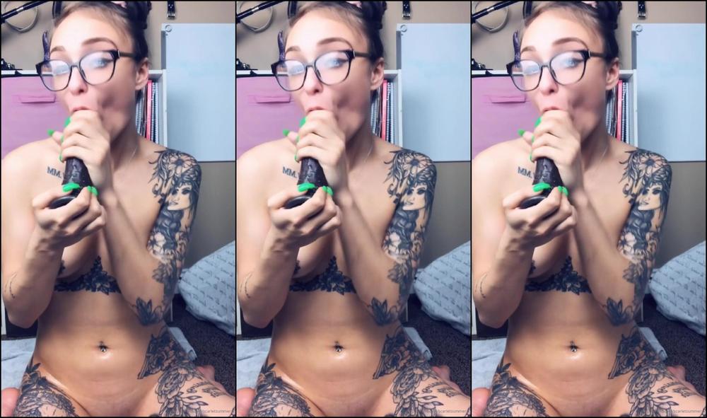 scarletsummerxx-26-02-2020-155197473-a-30-minute-long-video-for-you-guys-combo-of-strip-tease-tweaking-toy-bj-throat-tra