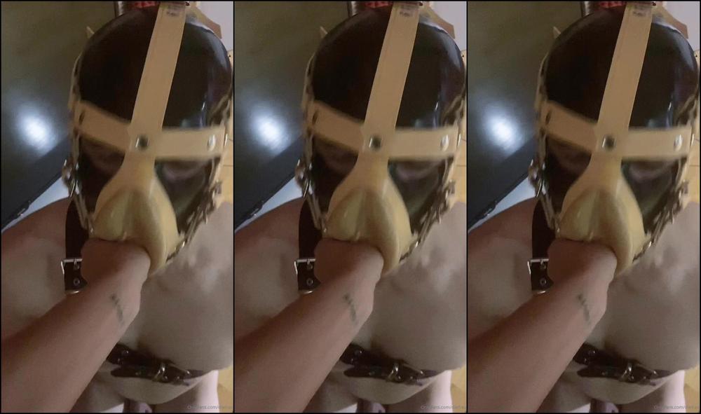 evilwoman-17-12-2019-106587025-strapon-video