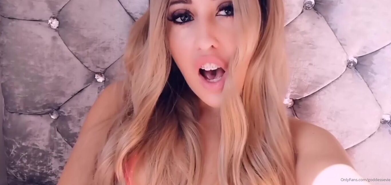 Miss Evie Lock Nicknamed Missevielock Onlyfans Its Only Day Of Lockdown And Im Already Unimaginably Horny