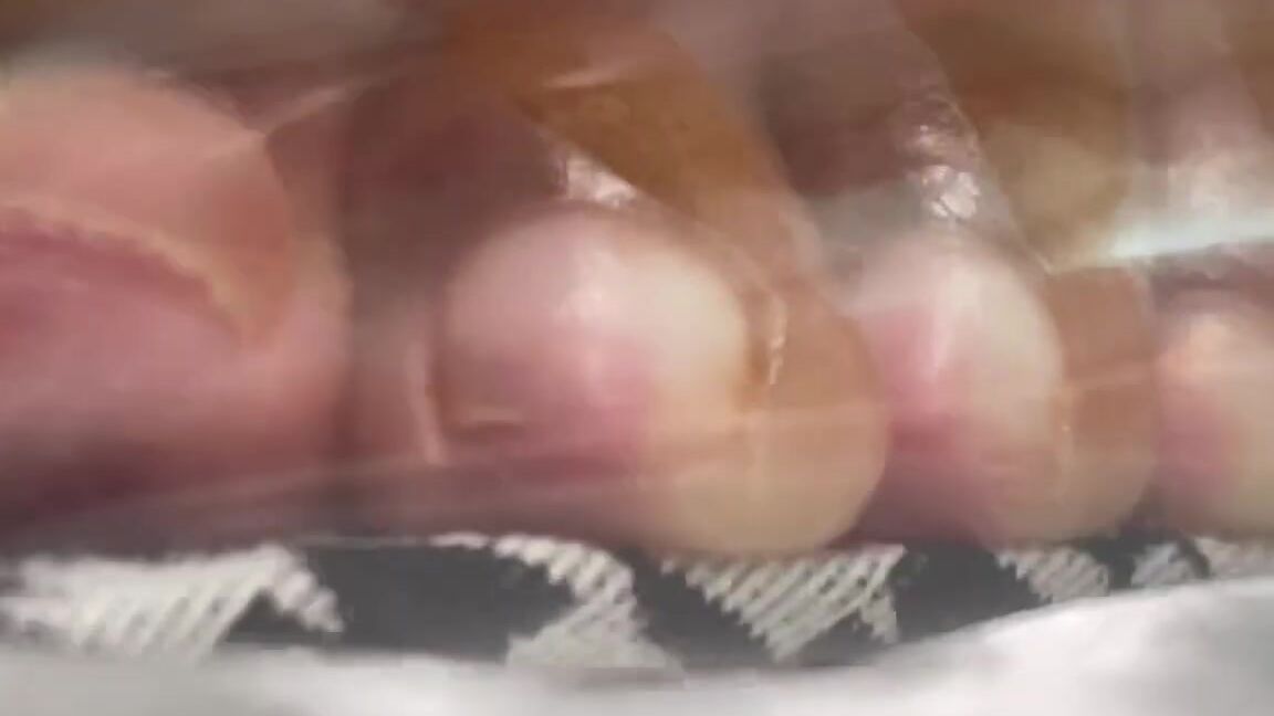 All Natural, High Heels, Feet, Ebony Foot Fetish, Foot Fetish, SFW ebony girl with natural nails in heels ManyVids