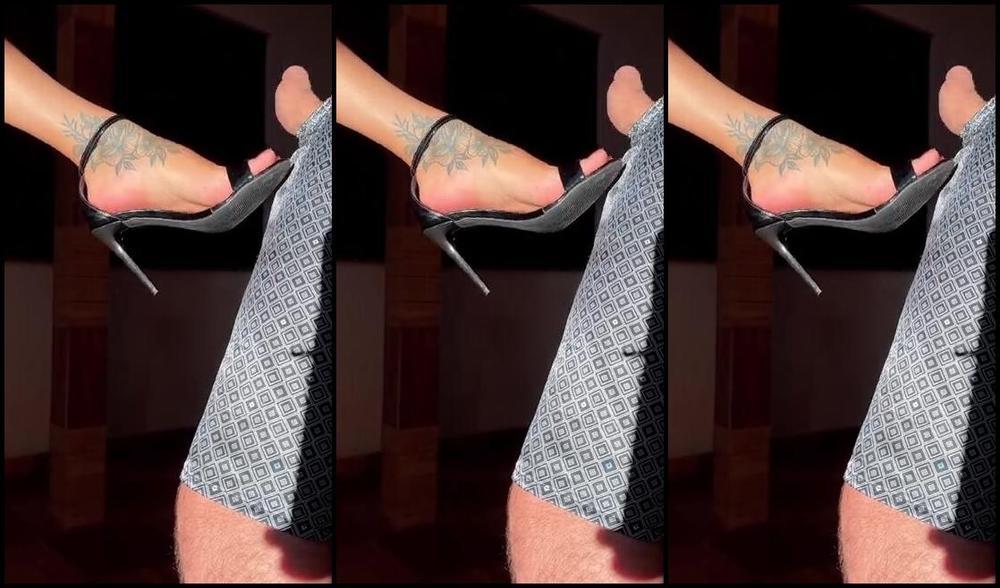 Samy Feet Onlyfans Meu Pezinho Deixou O Pau Dele Dolorido Hahaha