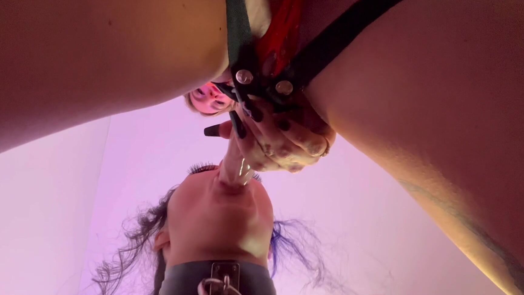 Lesbianlounge 3218676033 03 04 2024 G A P E A L E R