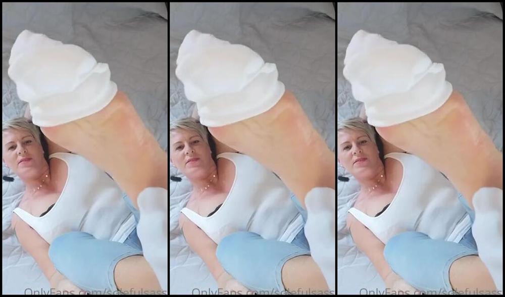 Solefulsassy Onlyfans Removing My Sweaty Socks In Need Of A Massage Please
