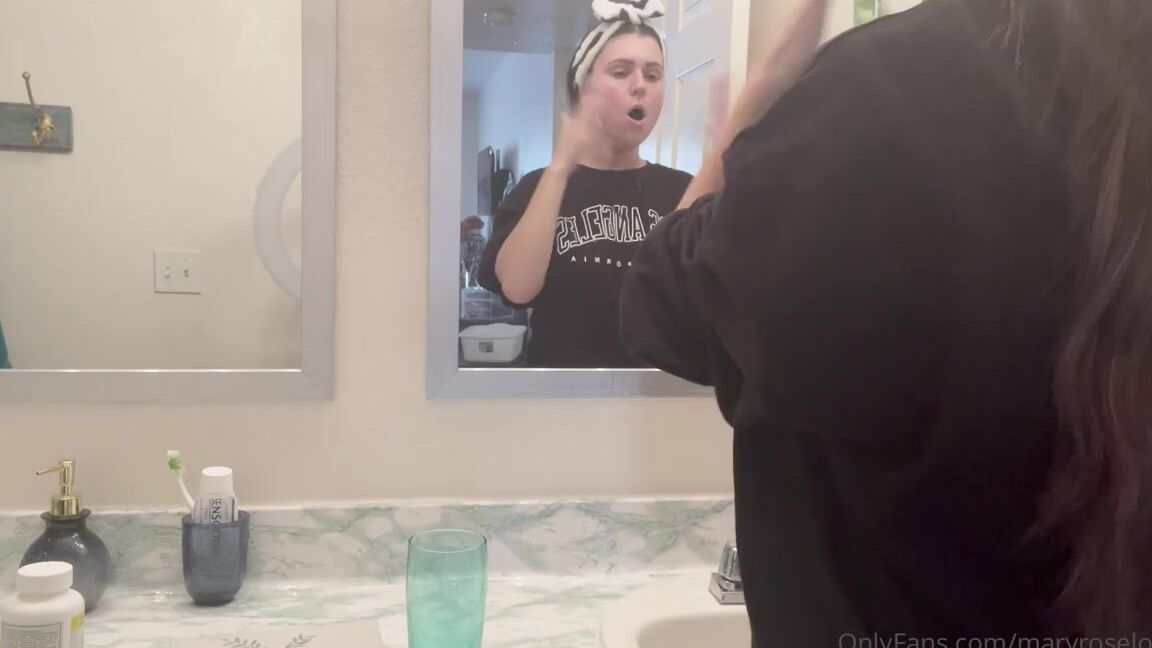 Mary Rose Love Nicknamed Maryroselove69 Onlyfans I Filmed Myself Doing My Morning Skincare Routine While Burping Sorry If I Slow Down