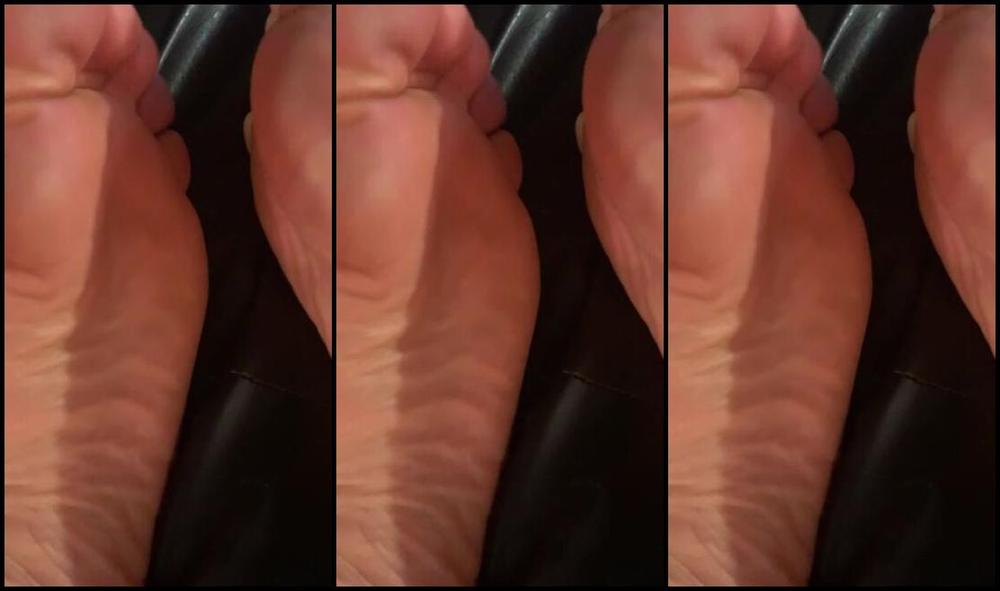 Mistress Gaia O Bisogno Di Una Pedicure