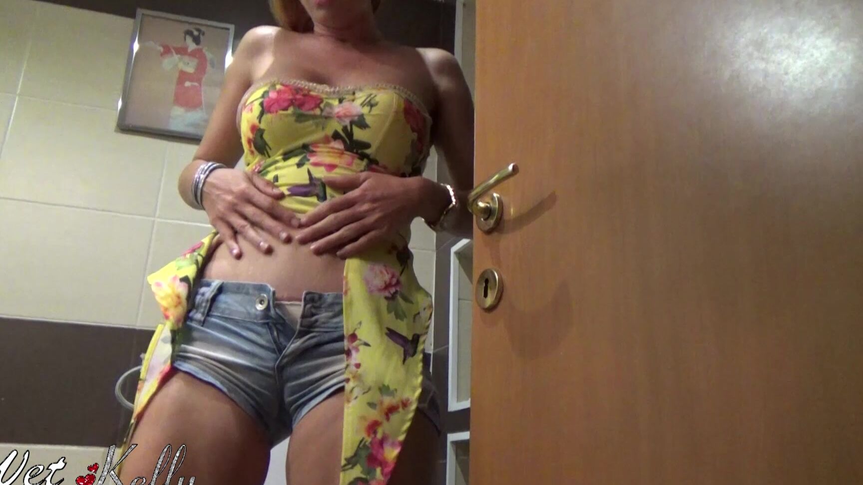 Pee, Female Desperation, Toilet Fetish, Jeans/Pants Wetting, Big Boobs wet kelly p-- desperation on my jeans ManyVids