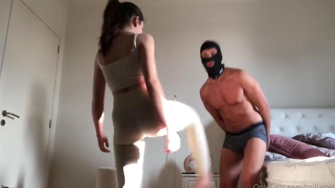 Millamistress Onlyfans Il Est Trop Faible Je Veux Un Soumis Qui Supporte Mieux Les Coups