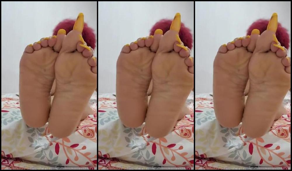 Meryann Aka Solesqueenrd Onlyfans Good Morning My Sleepy Face And Meaty Soles