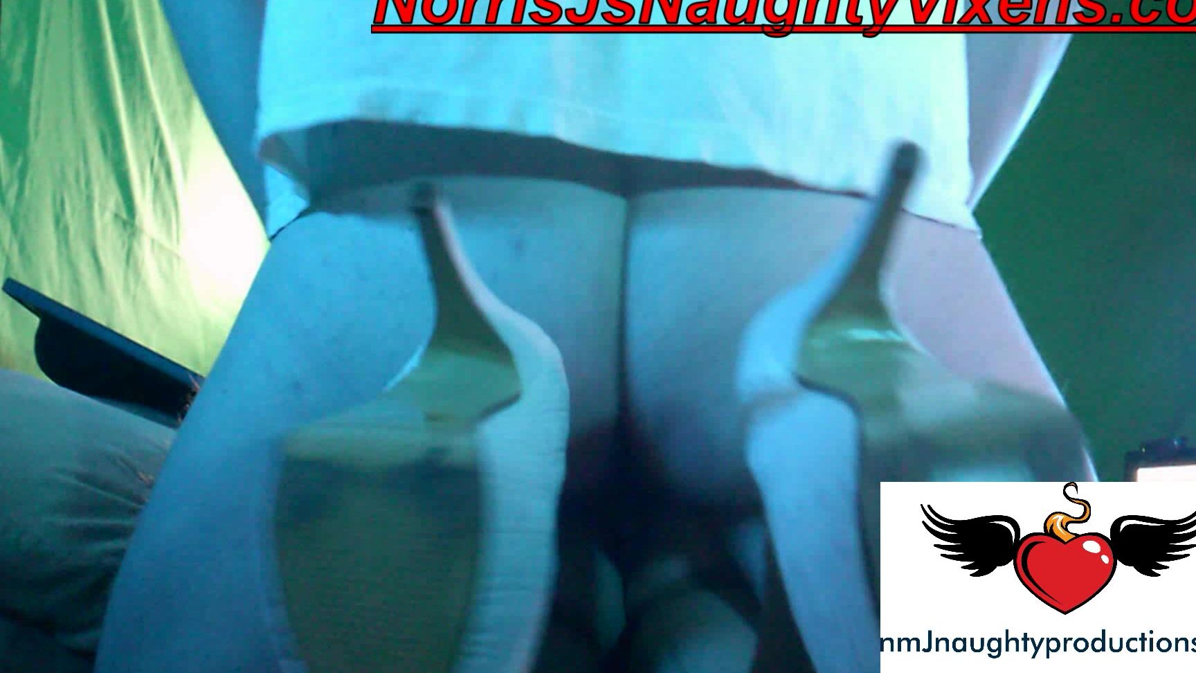 "nmjnaughtyvixens" blowjob, cuckolding, cumshots, doggystyle, fucking Grandma sucks cock of neighbor manyvids