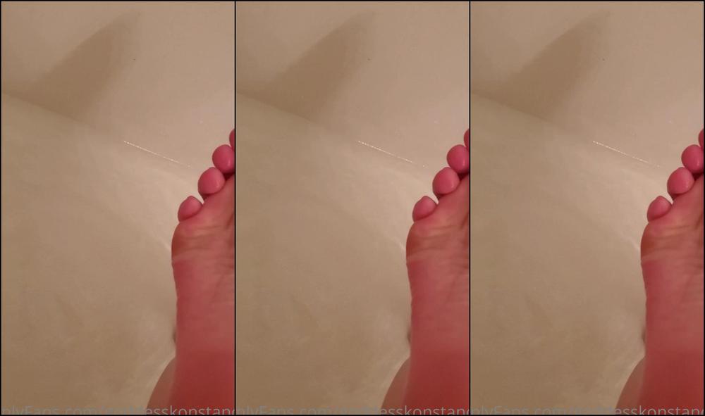 Goddesskonstance Worship My Toes In The Bath