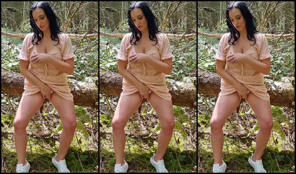 Mrs H Aka Mrshnylons Onlyfans So Many People In The Woods Today Lucky I Didnt Get Caught