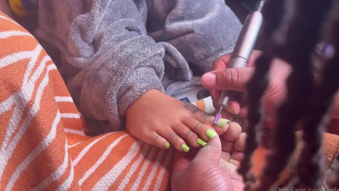 Zafeet Nicknamed Zafeetllc 01 23 2025 Onlyfans Video My Natural Nails Vs Polish