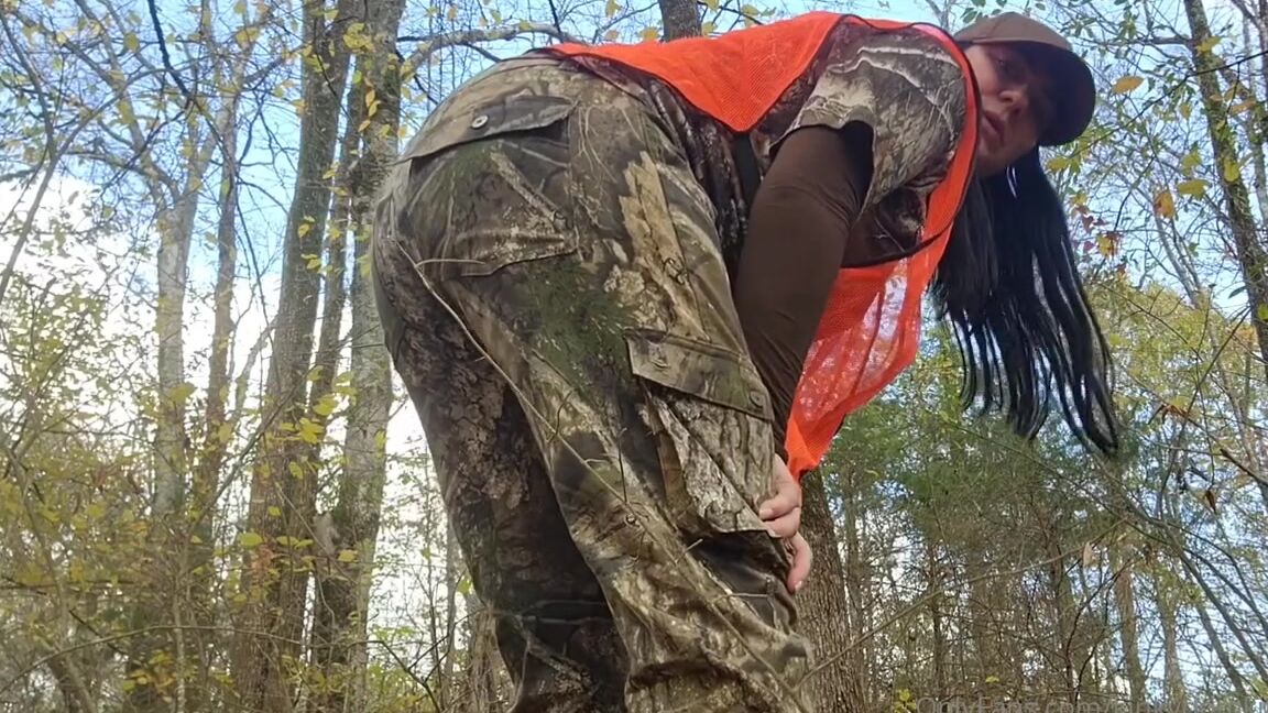 Giantessjulia Nicknamed Kinkydomkitty91 11 14 2024 Onlyfans Video Found A Tiny In The Woods Today