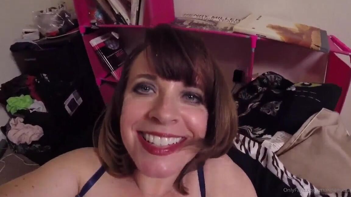 Miss Pandora Nicknamed Misspandora Onlyfans 03 21 2020 Its Fetishfriday Onlyfans Mbrs Todays Fetish Is Giantess Enjoy This Sexy Nsfw Clip Called Little Man