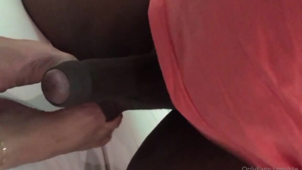 Ste Feet Nicknamed Ste Feet Onlyfans Quanto Tempo Voc Aguentaria Ganhando Belisces Assim Sem Tremer As Pernas