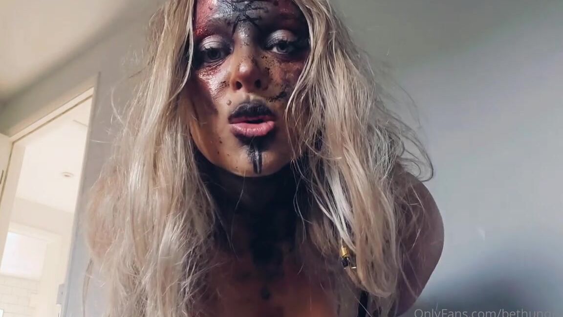 Beth Bennett Nicknamed Bethundressed 07 08 2025 Onlyfans Video I Am A Mean And Scary Goddess How Dare You Even Exist In My Presence