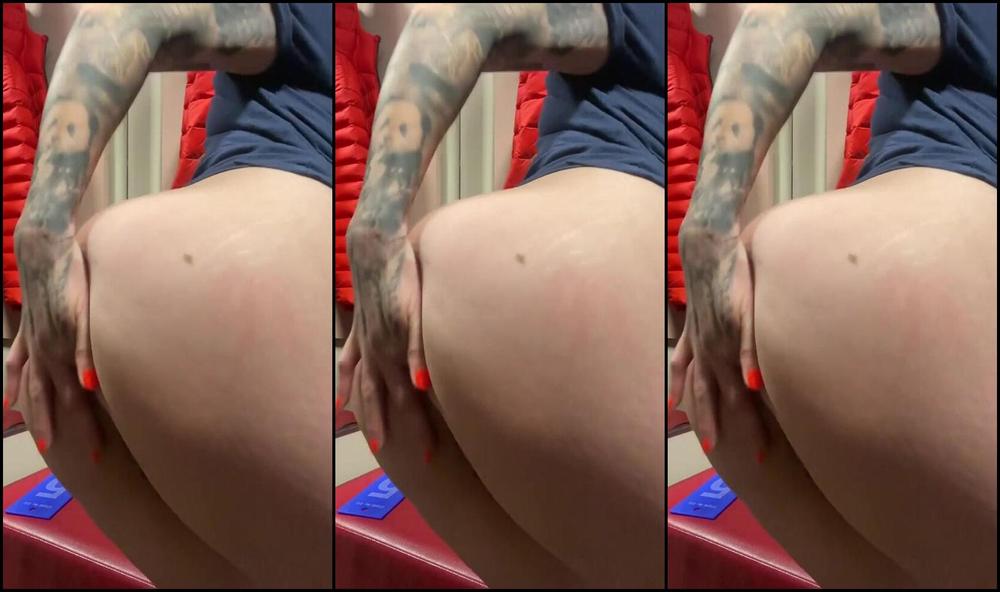 "SuzieLove212" amateur, anal, public outdoor, pussy play, vibrator anal and vibe in changing room manyvids