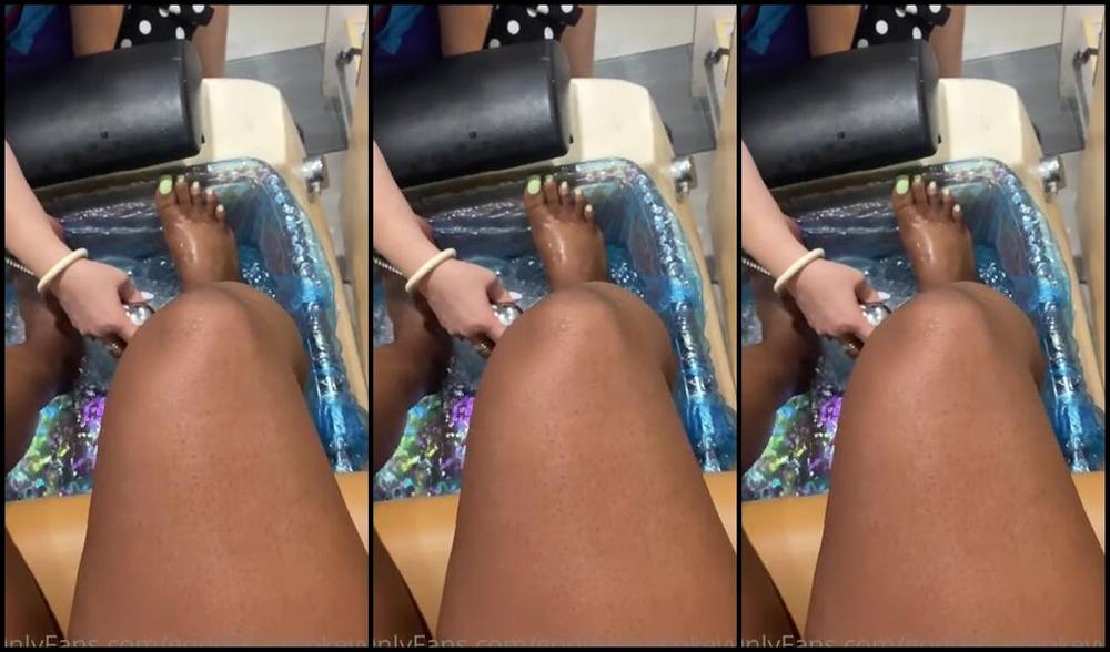 Goddess Smokey Nicknamed Goddesssmokeyyy Onlyfans Watch And Enjoy My New Pedi