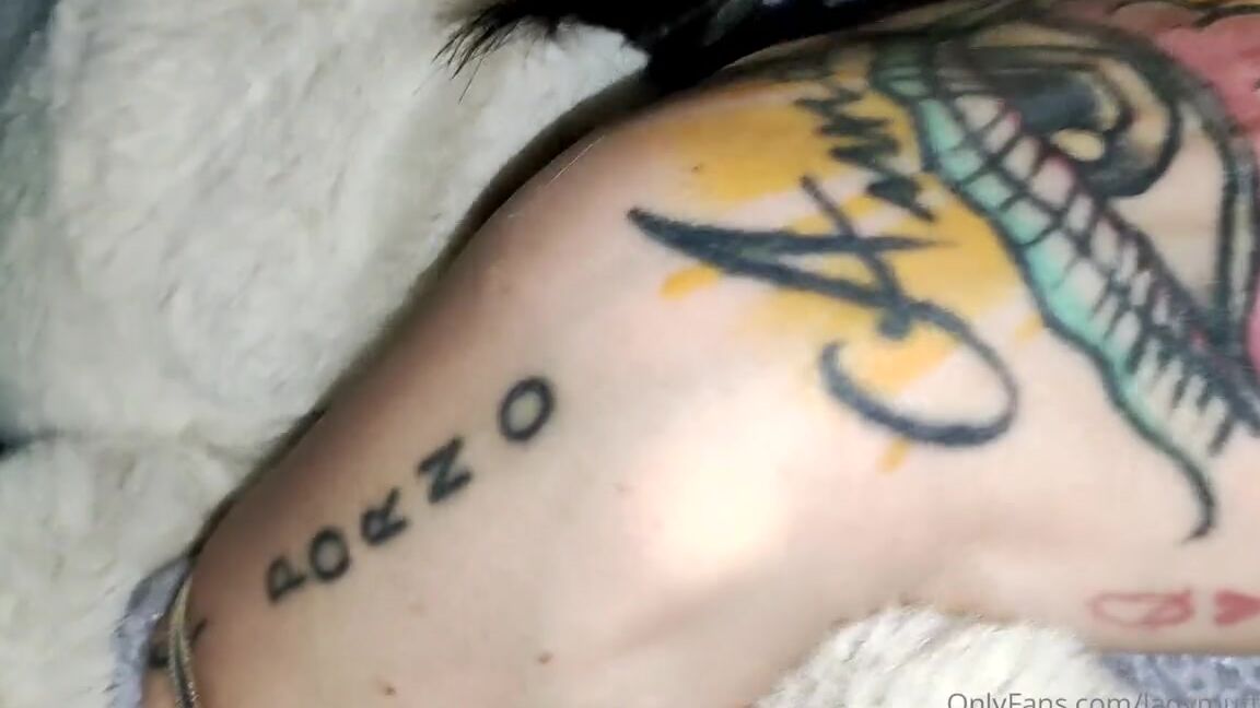 Ladymuffin Vip Nicknamed Ladymuffinvip 01 01 2023 Onlyfans Video Sto Tornando A Casa Da Bologna E Mi Venuta Una Irrefrenabile Voglia Di