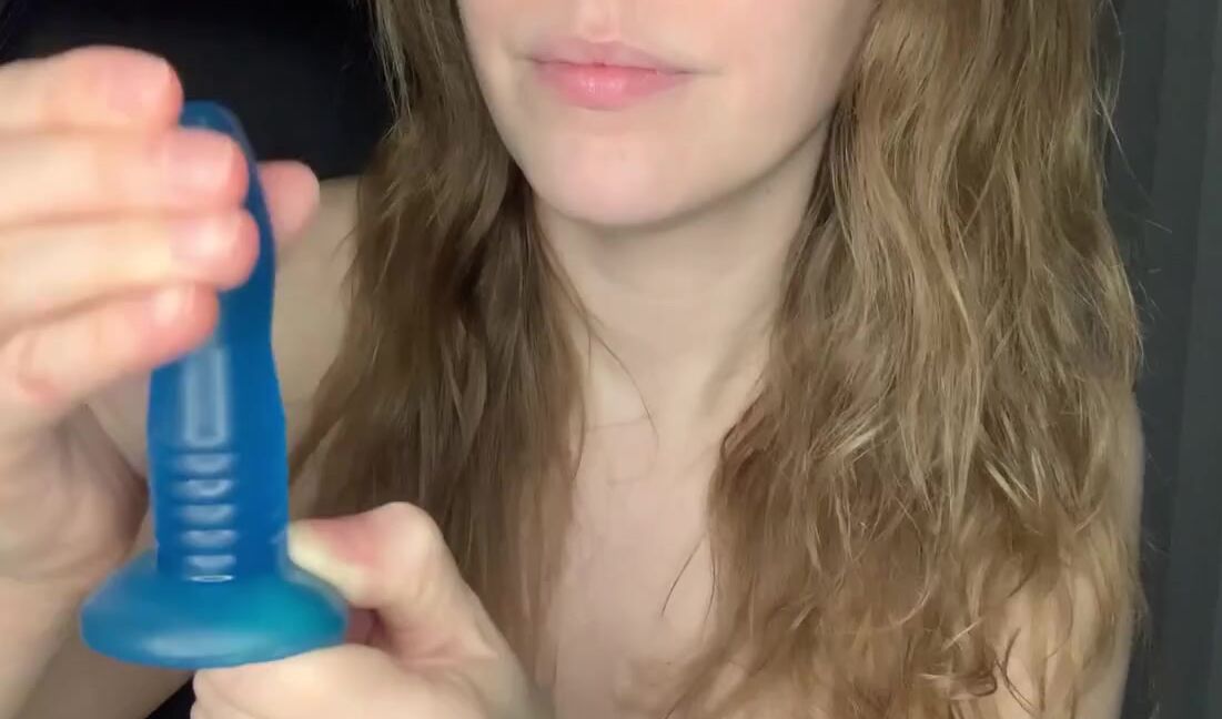 Jennaize Nicknamed Jennaize Onlyfans Stroking A Blue Dildo