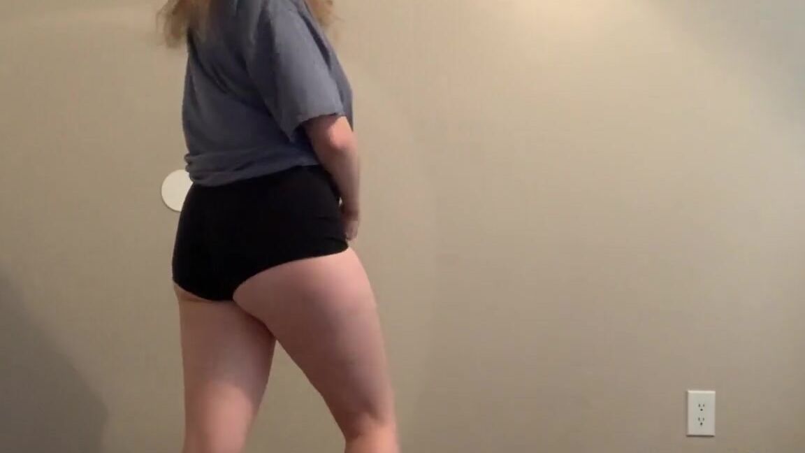 Jennaize Nicknamed Jennaize Onlyfans Strippinnnnnnnn