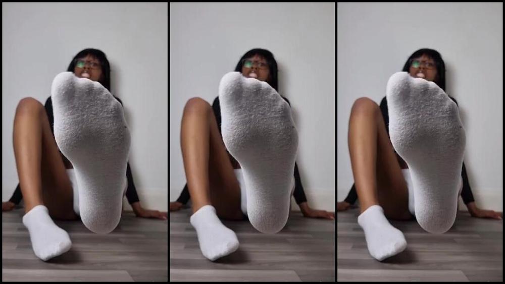 Ceceprincesstoes Nicknamed Cecesprincesstoes 05 13 2023 Onlyfans Video I Love Teasing With Socks Ugh Its So Fun