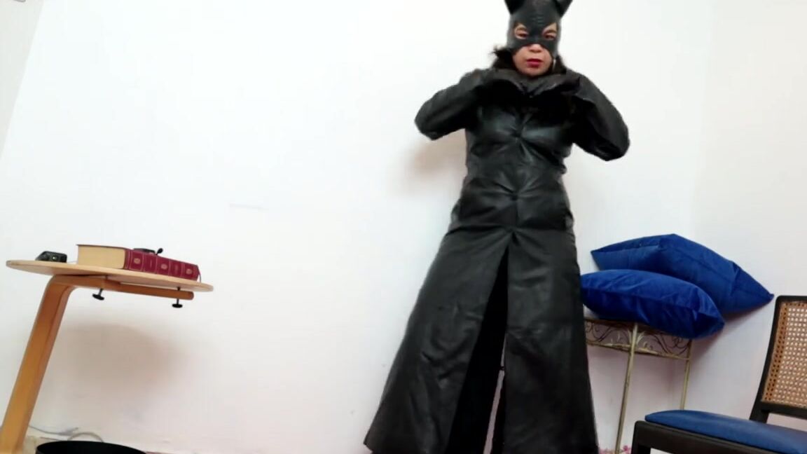 Reina Leather Nicknamed Reinaleather Onlyfans Watch Out She Is A Little Bit Wacko For You Warning Contains Erotic Contentwanking Material