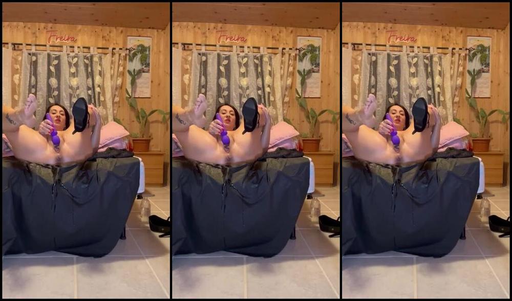 Freira Show Nicknamed Freirashow 03 14 2025 Onlyfans Video Prima Di Uscire Ti Lascio Un Regalino Due Orgasmi Metti Un Bel