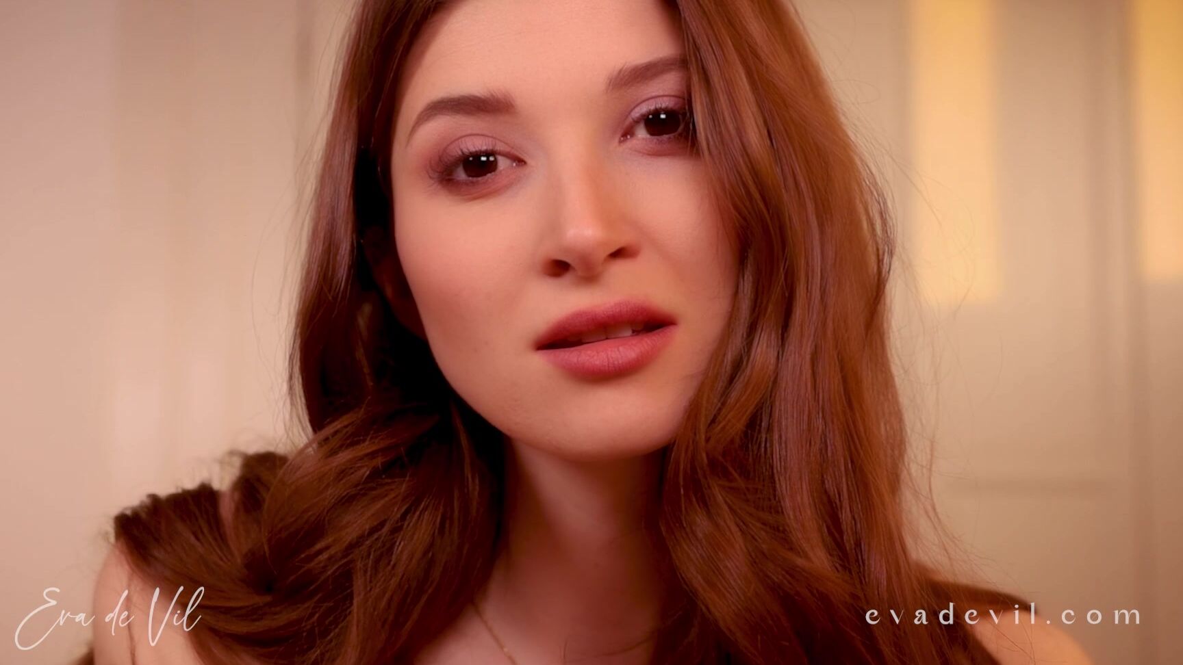 Eva De Vil 2025 03 07 Maintain Eye Contact Mindfuck Training 16 5441544