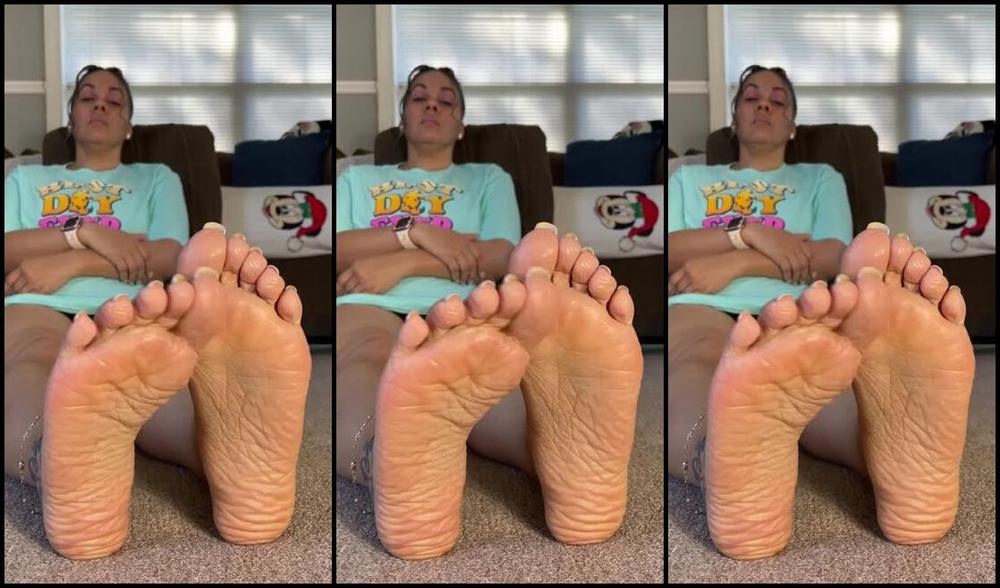 Deedee Nicknamed Deedeericanfeet 12 11 2024 Onlyfans Video As Requested I Love Doing Ignoring Sole Vids
