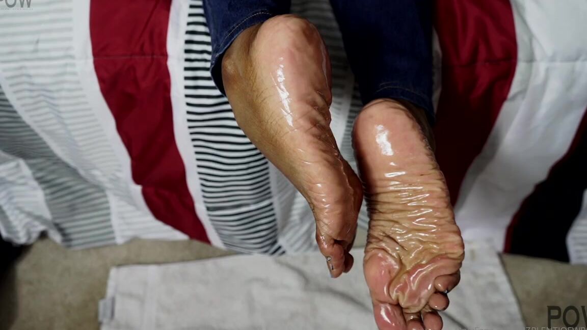 Alexia Cortland Nicknamed Mz Plentiofwrinkles 04 17 2020 Onlyfans Video Watch My Sexy Oily Soles