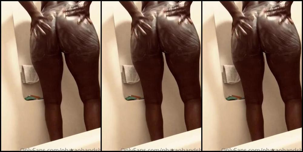 Pharaoh Spanks Nicknamed Pharaohspanks Onlyfans 07 09 2020 Bath Time