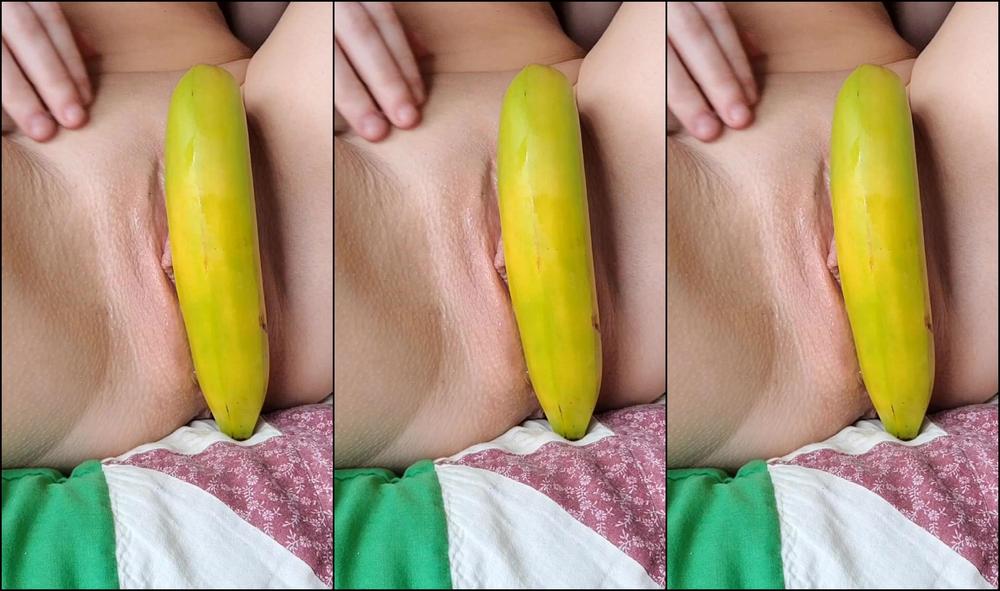 "KittyUV" amateursolo, foodmasturbation, milf, oddinsertions, pussygaping Banana Makes My Pussy Throb manyvids