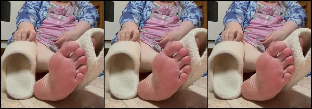 Fattyfeet420 Nicknamed Fattyfeet420 02 01 2023 Onlyfans Video My Soles Are So Pink