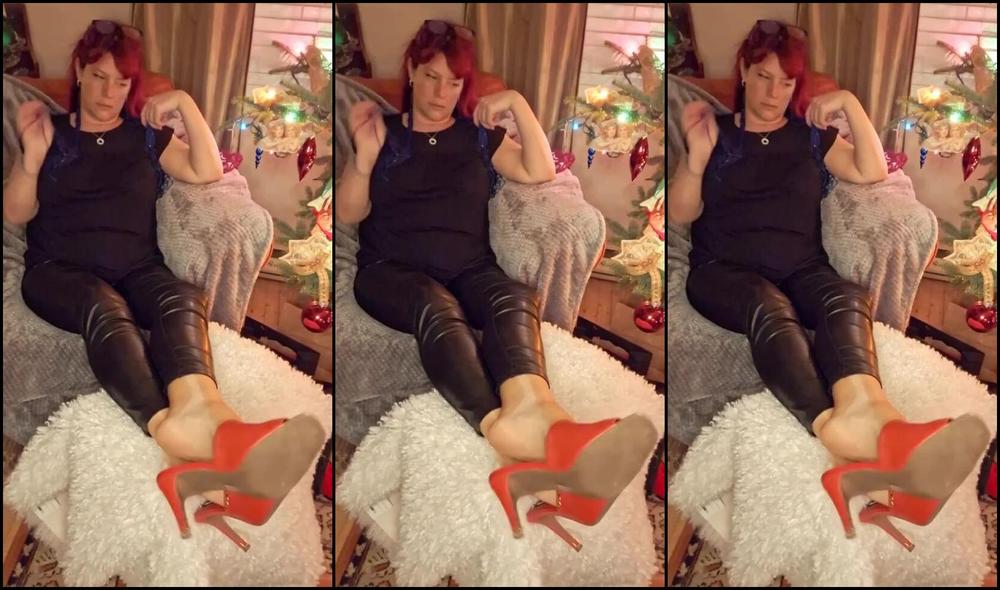 Krystal Soles Nicknamed Krystalsoles1 12 23 2023 Onlyfans Video Lil Candid Shoot