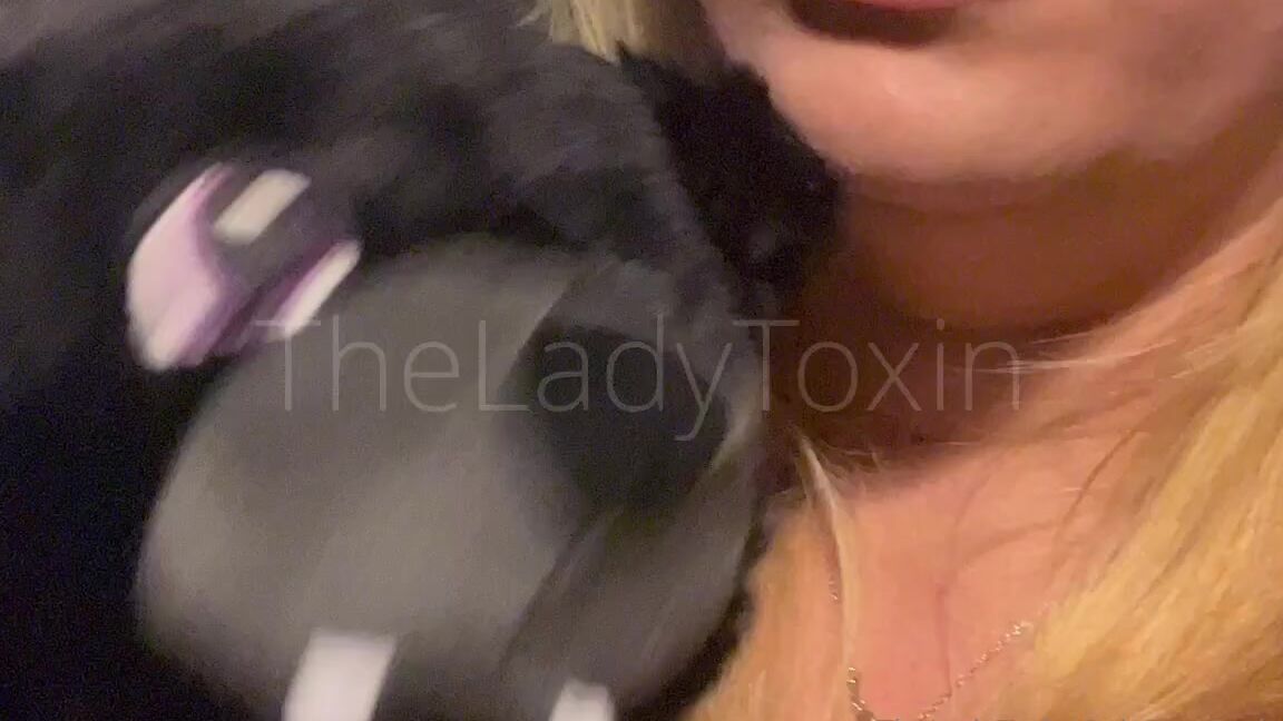 Lady Toxin Nicknamed Theladytoxin 11 22 2022 Onlyfans Video Can You Believe That
