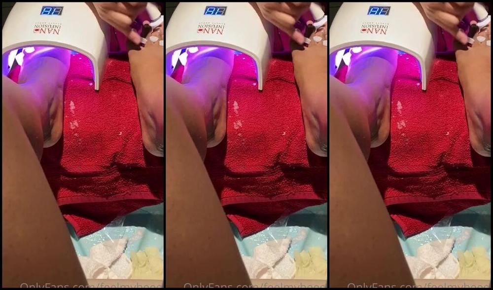 Goddess Smokey Nicknamed Goddesssmokeyyy Onlyfans Painting New Polish Do You Like 2