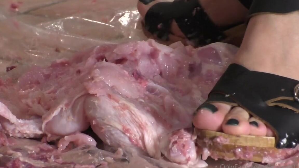 Italian Girlfriend Nicknamed Italiangirlfriend 09 02 2022 Onlyfans Video Minced Meat