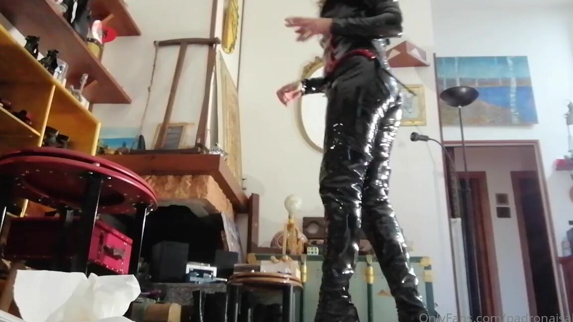 Padronaisabella Nicknamed Padronaisabella 04 05 2024 Onlyfans Video Ciao Carucci Bella La Tutina In Pvc