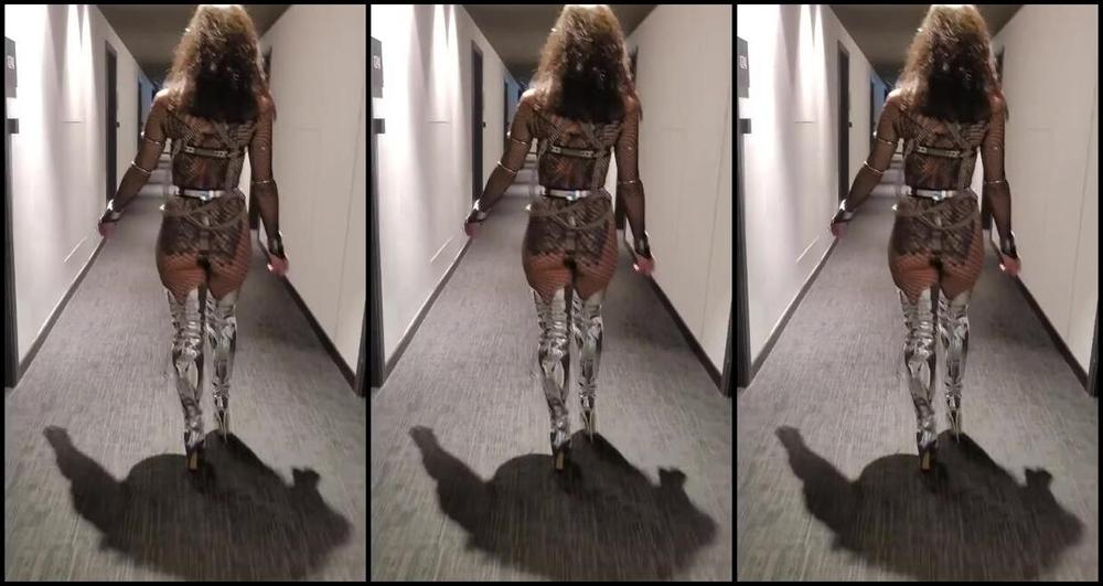 Sophie X Elodie Nicknamed Sophie X Elodie 02 06 2024 Onlyfans Video In Meinem Edelstahl Keuschheitsset Auf Dem Hotelflur