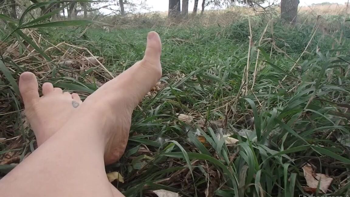 Enchantress Arwyn Nicknamed Mightyarwyn Onlyfans The High Winds Gusting Down From The Prairie And Into The Trees Gq